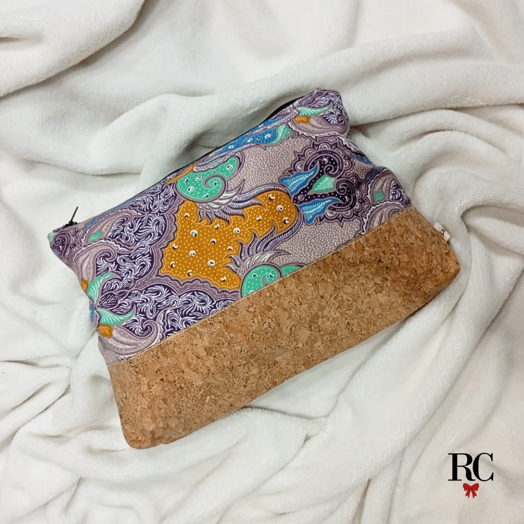 Batik Toiletries Pouch (L) - Image 2